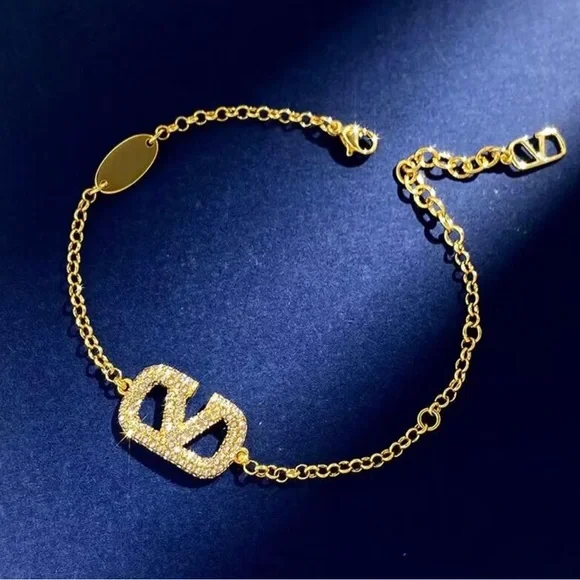 V bracelet - Picture 1 of 1